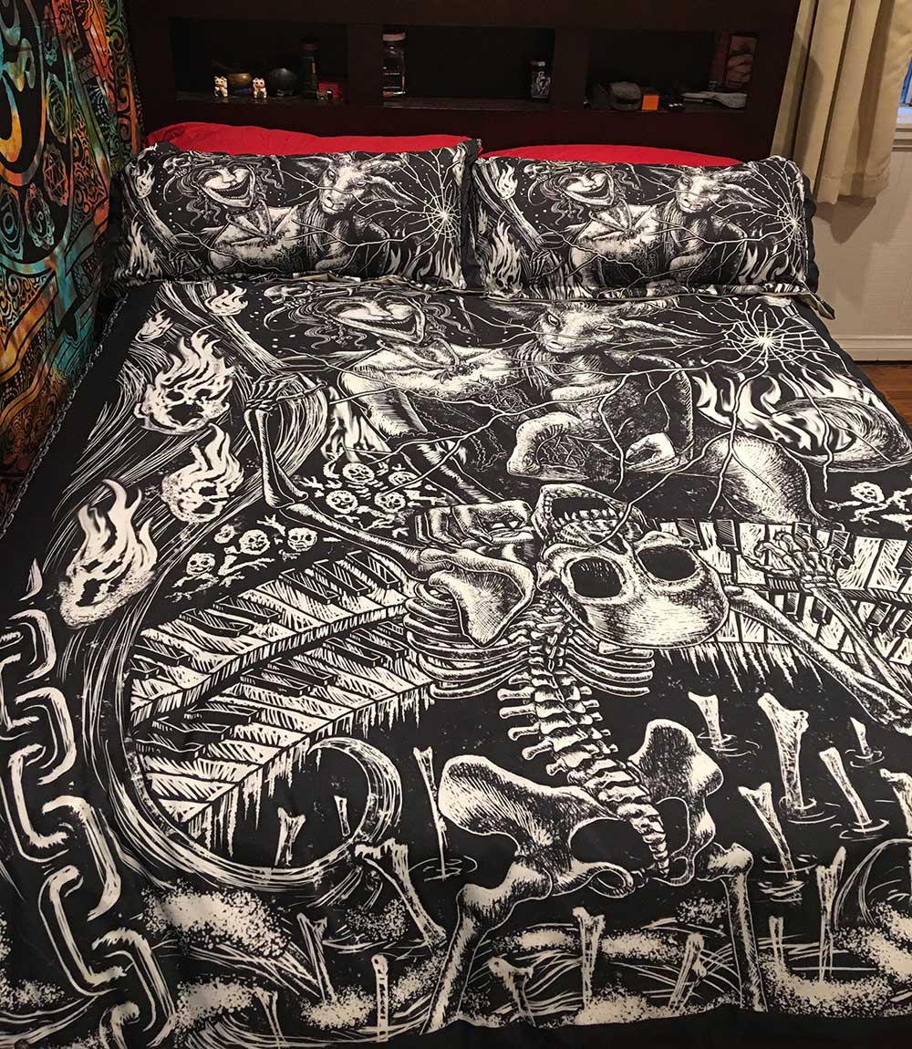 Abysm Internal Gothic Duvet Cover and Comforter Image Review